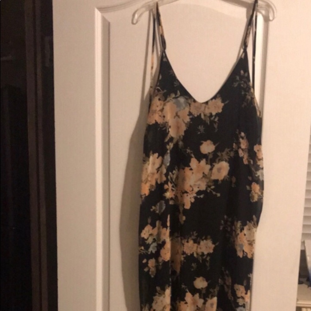 Black floral maxi